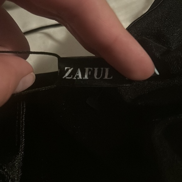 ZAFUL BLACK SATIN SLEEVELESS SQUARE NECK MINI DRESS - Picture 5 of 6